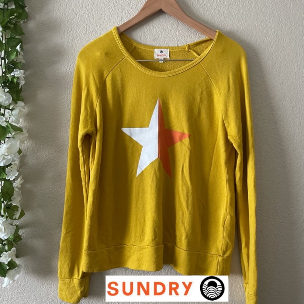 NWOT Anthropologie Sundry Yellow Star Sweatshirt Pullover